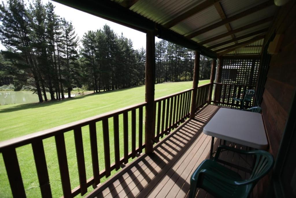 Hawke Brook Chalets Pemberton Exterior photo