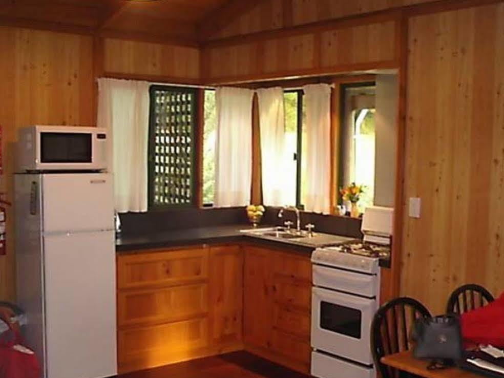 Hawke Brook Chalets Pemberton Exterior photo